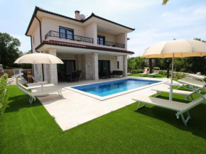 New built luxury villa with swimming pool